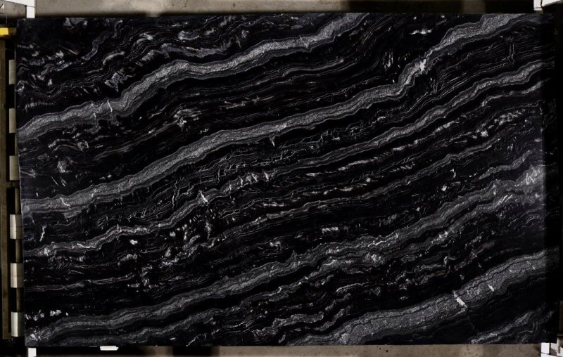 AGATA 3cm 128" x 78"