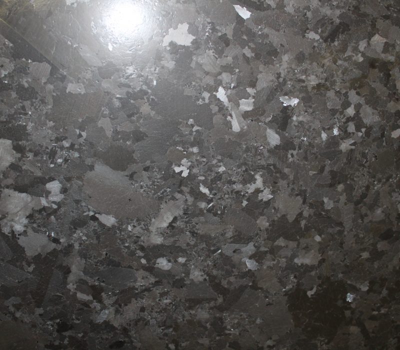 ANTIQUE BROWN COHIBA LEATHERED 3cm 127" x 76"