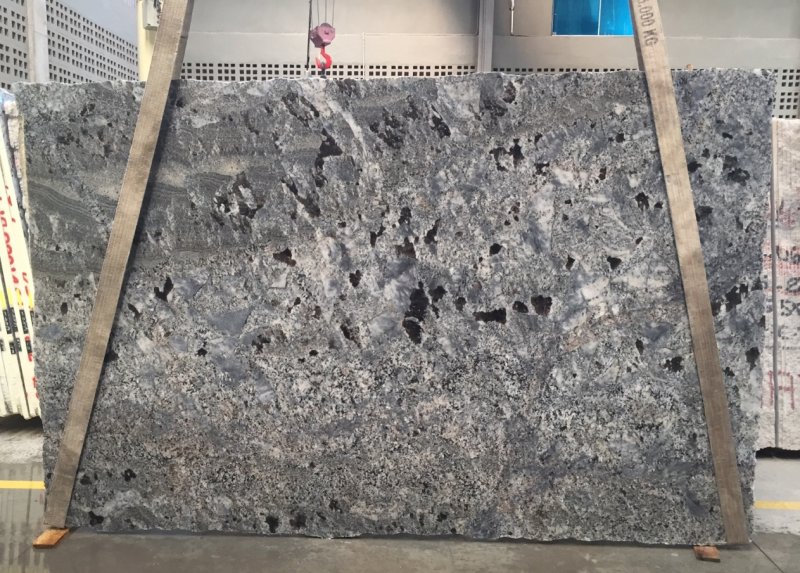 ARAN BLUE 3cm 125" x 77"