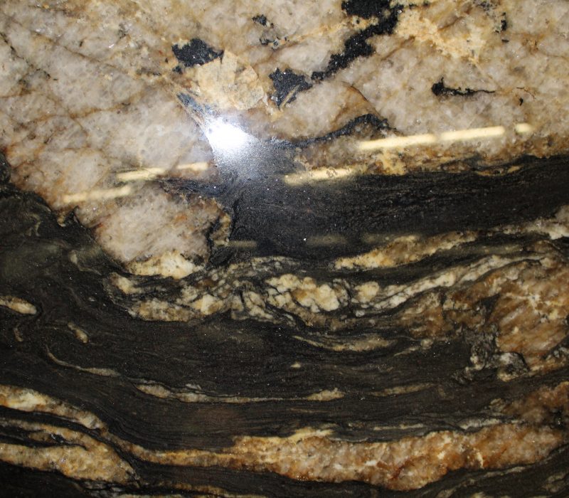 TITANIUM 3cm 123" x 76"