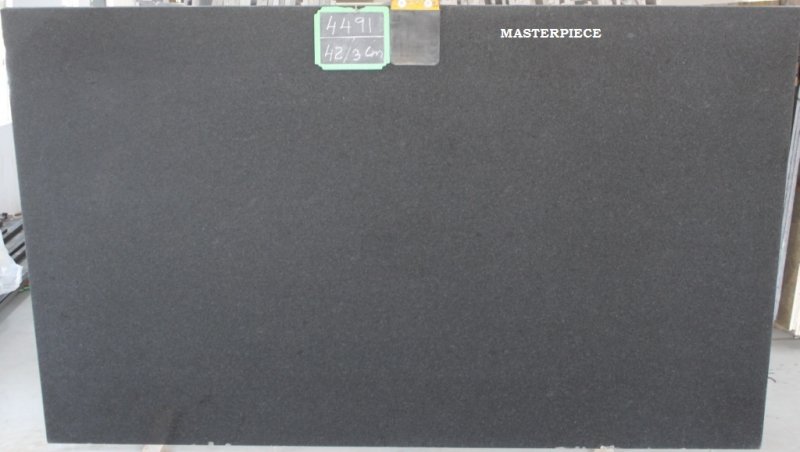 BLACK PEARL 3cm 119" x 78"