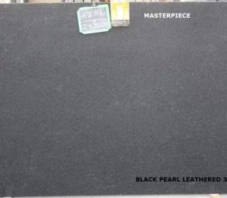 BLACK PEARL LEATHERED 3cm 133" x 78"