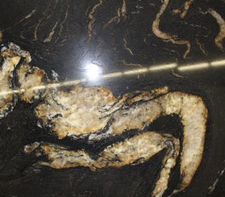 TITANIUM 3cm 123" x 76"