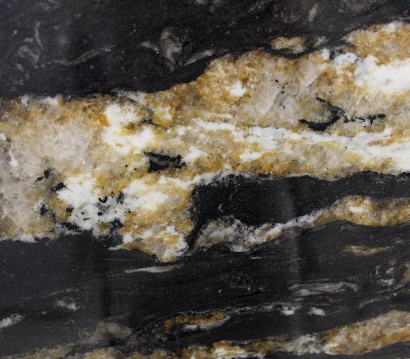 TITANIUM 3cm 122" x 77"