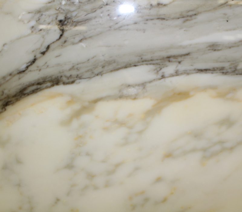 CALACATTA BORGHINI 2cm 117" x 72"