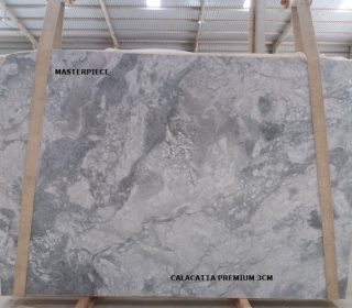 CALACATTA PREMIUM LEATHERED 3cm 114" x 77"