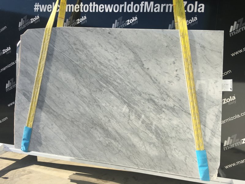 BIANCO CARARRA HONED