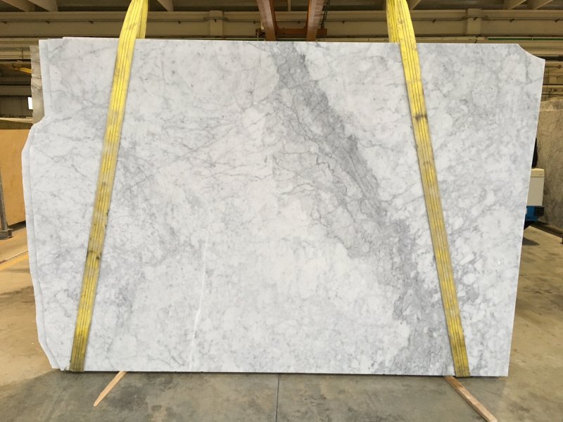 BIANCO CARARRA HONED