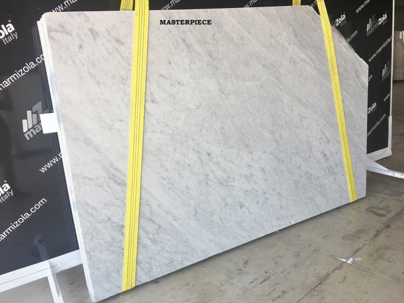 BIANCO CARARRA HONED