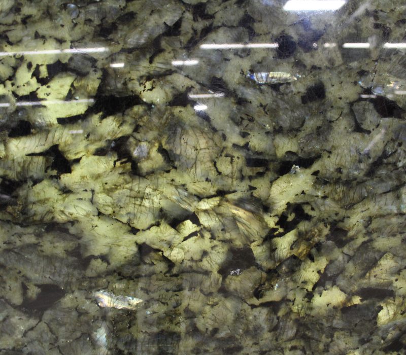 LABRADORITE BLUE/GREEN 2cm 106" x 70"