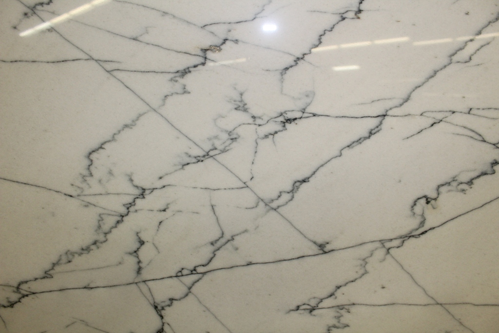 GIOTTO 3cm 129" x 78"