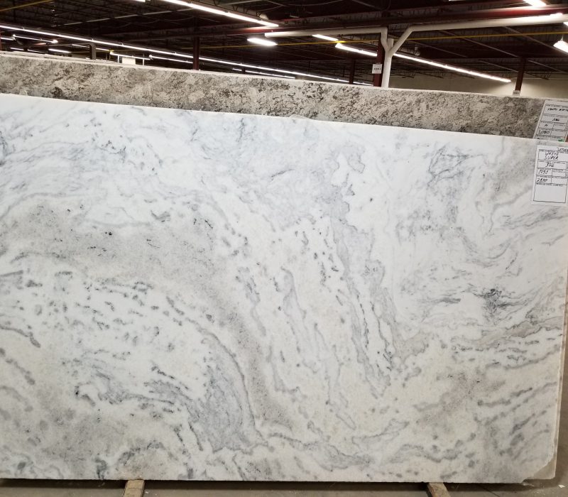 WHITE SUPER LEATHERED 3cm 115" x 70"