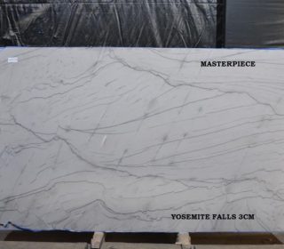 YOSEMITE FALLS 3cm 127" x 77"